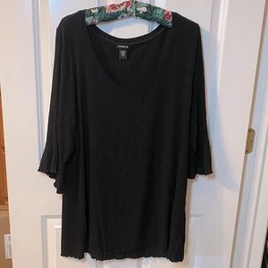 Torrid Ribbed Lettuce hem 3/4 flutter Henley